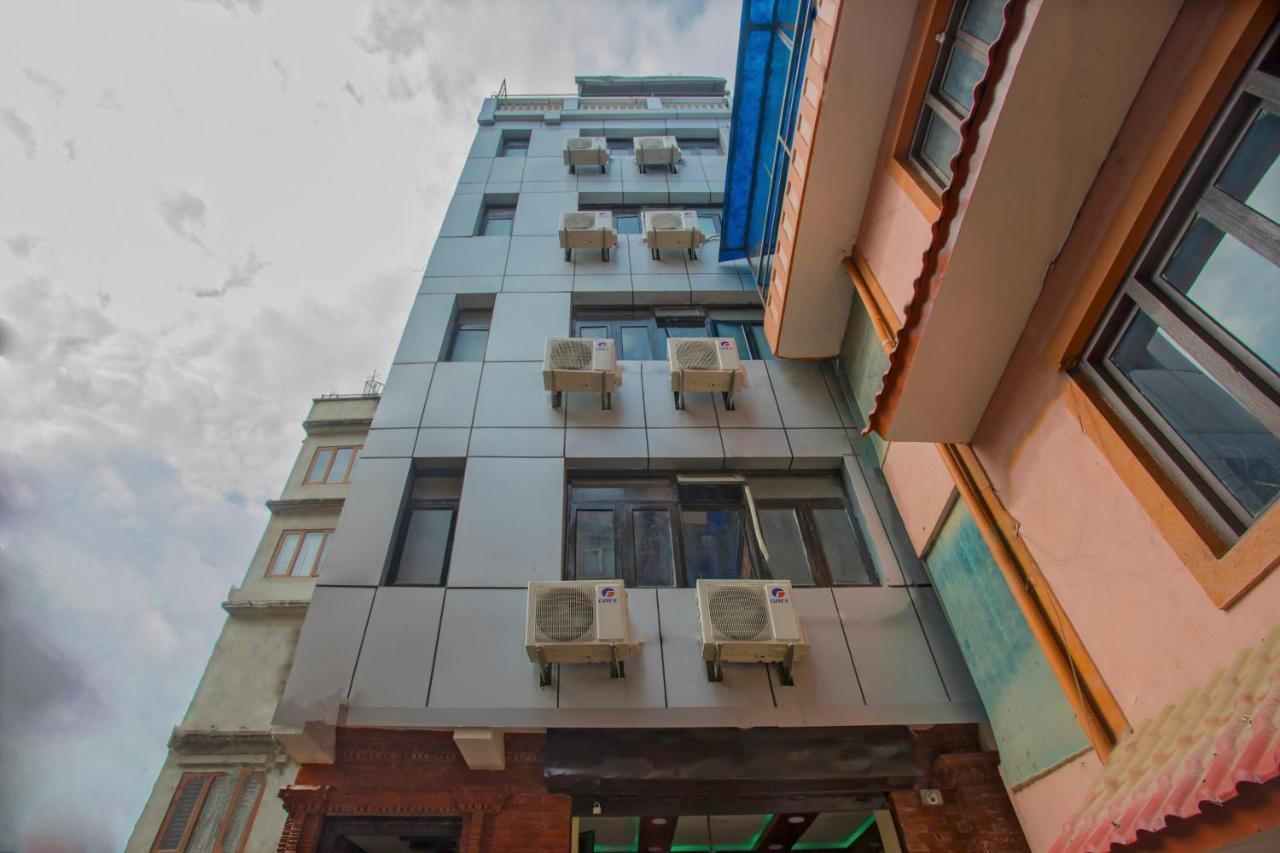 Oyo Hotel Antique Kutty Catmandu Exterior foto